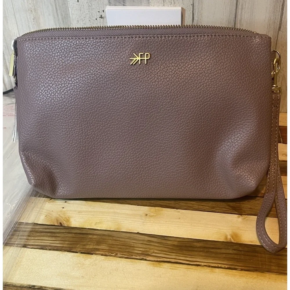 Fp Freshly Picked Classic Zip Wristlet Dusty Rose  Gold Hardware 10 X 7